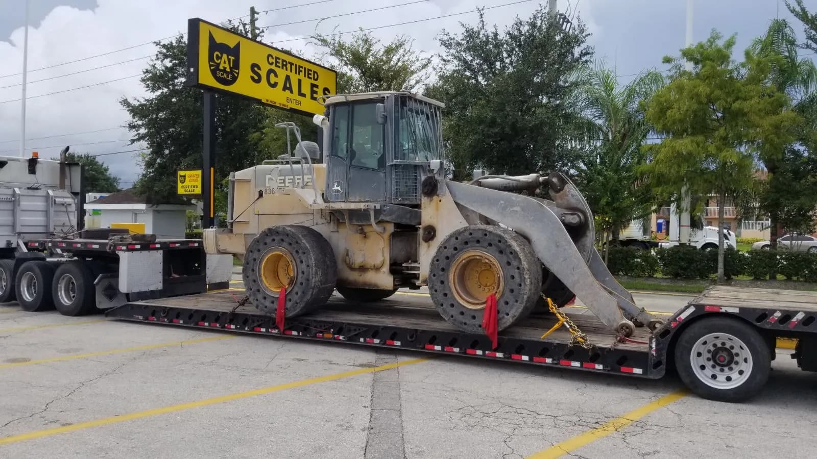 Heavy-haul transport equipment photo